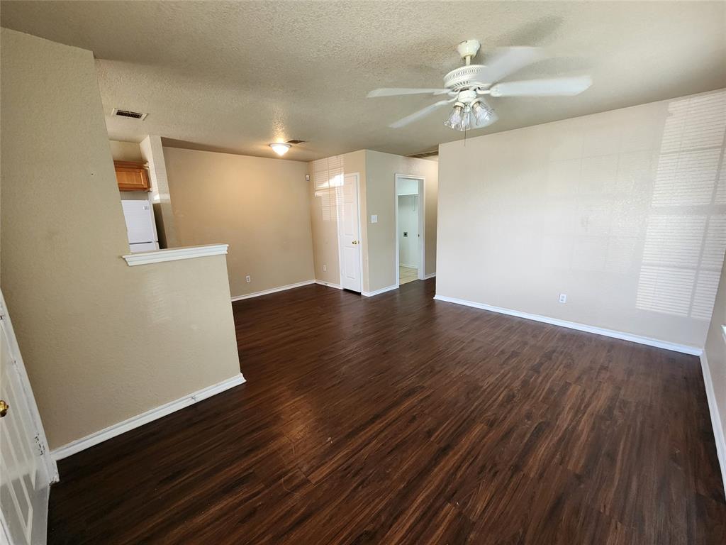 1431 East Robert Street Fort Worth, TX 76104 - Photo 2 of 22