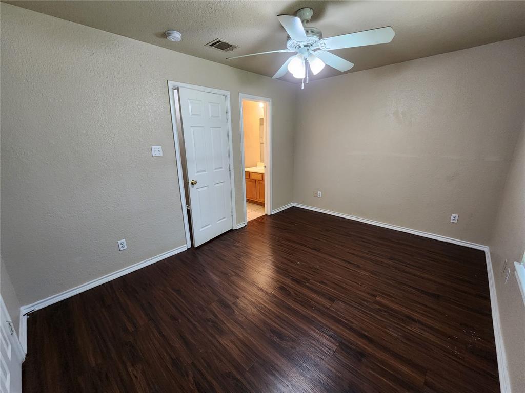 1431 East Robert Street Fort Worth, TX 76104 - Photo 10 of 22