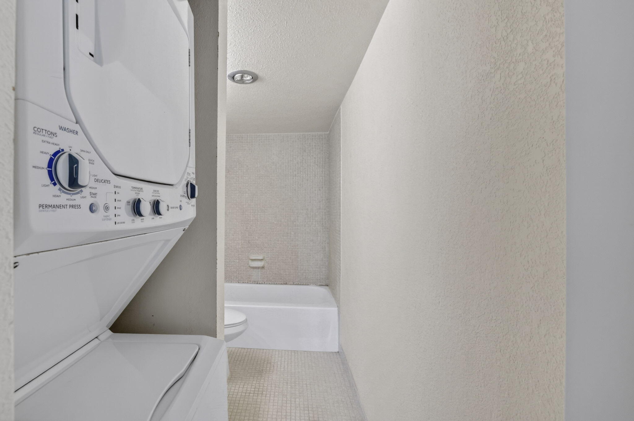 4174 Inverrary Drive, Unit 513 Lauderhill, FL 33319 - Photo 17 of 36 15-web-or-mls-8I8A1990