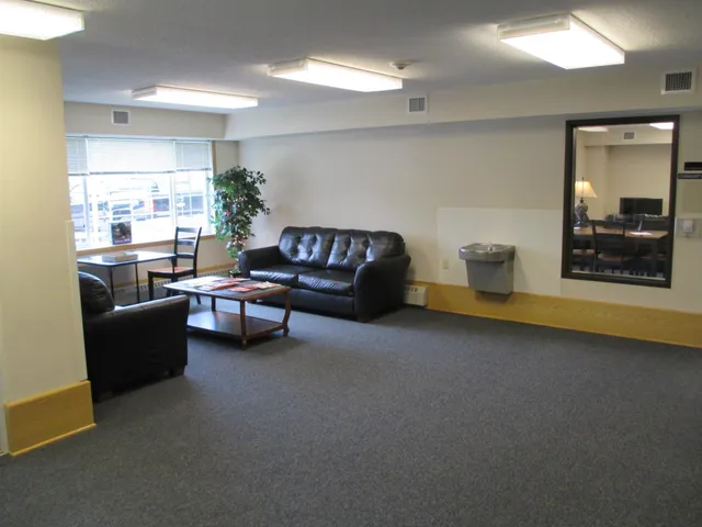 $750 | 2107 Nobles Street, Unit 107, Worthington, MN 56187