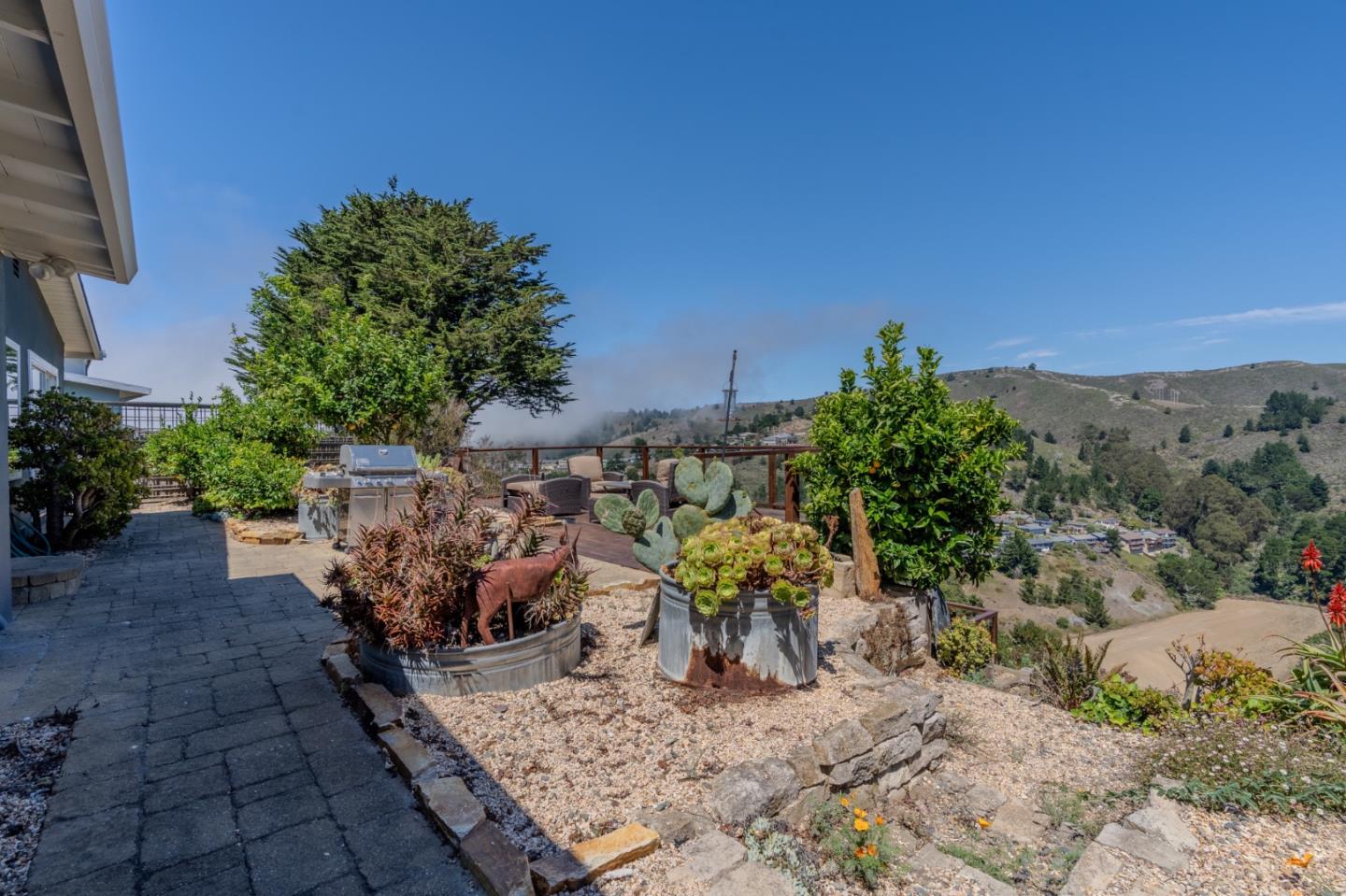 1223 Lerida Way Pacifica, CA 94044 - Photo 19 of 45