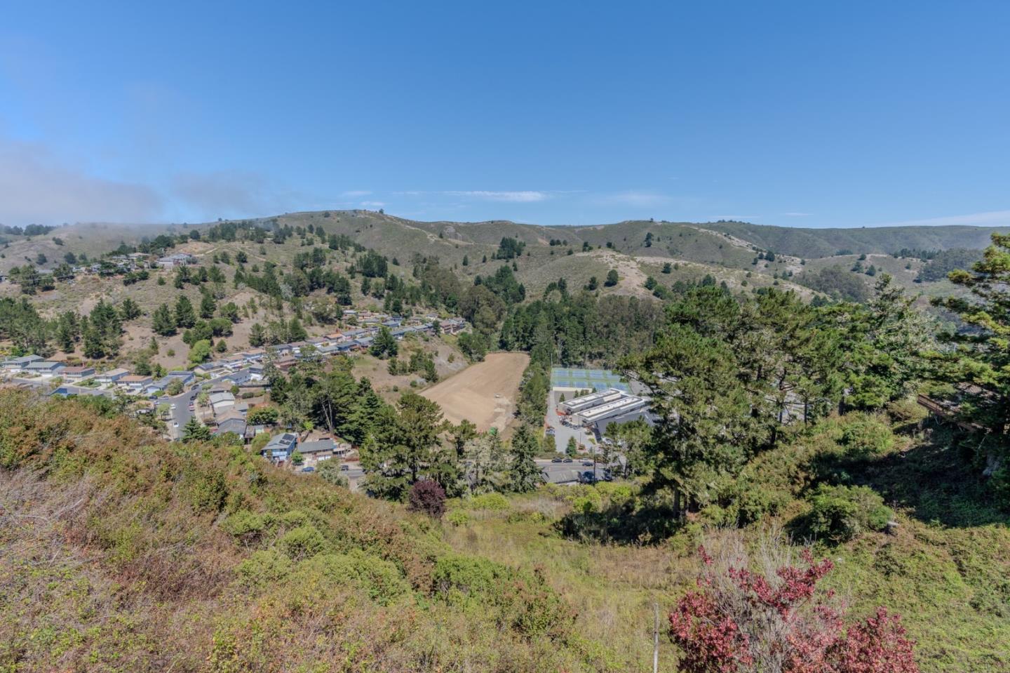 1223 Lerida Way Pacifica, CA 94044 - Photo 23 of 45
