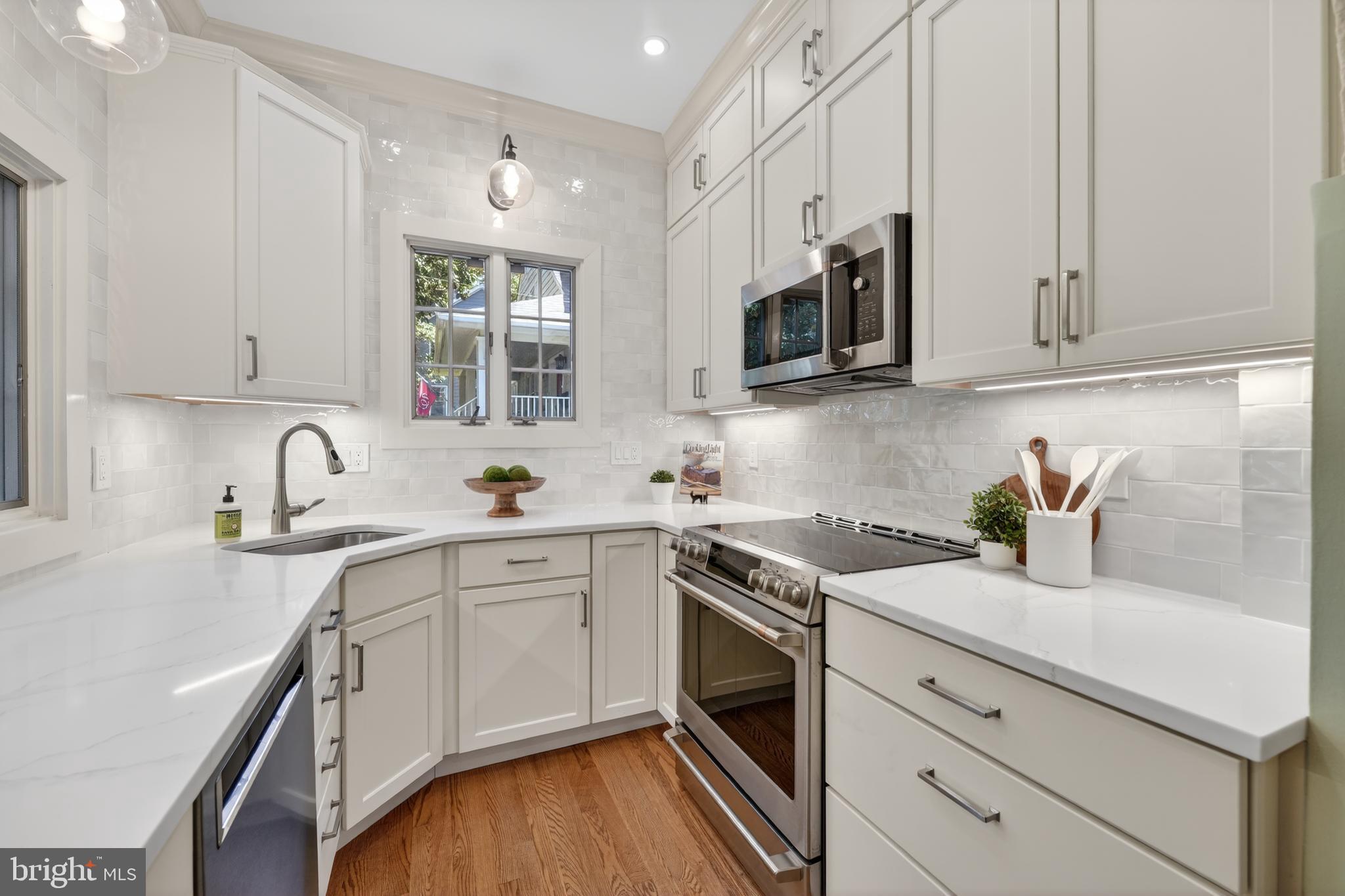 5430 22nd Road North Arlington, VA 22205 - Photo 40 of 135 Kitchen Boasts Chic Finishes at Every Turn!