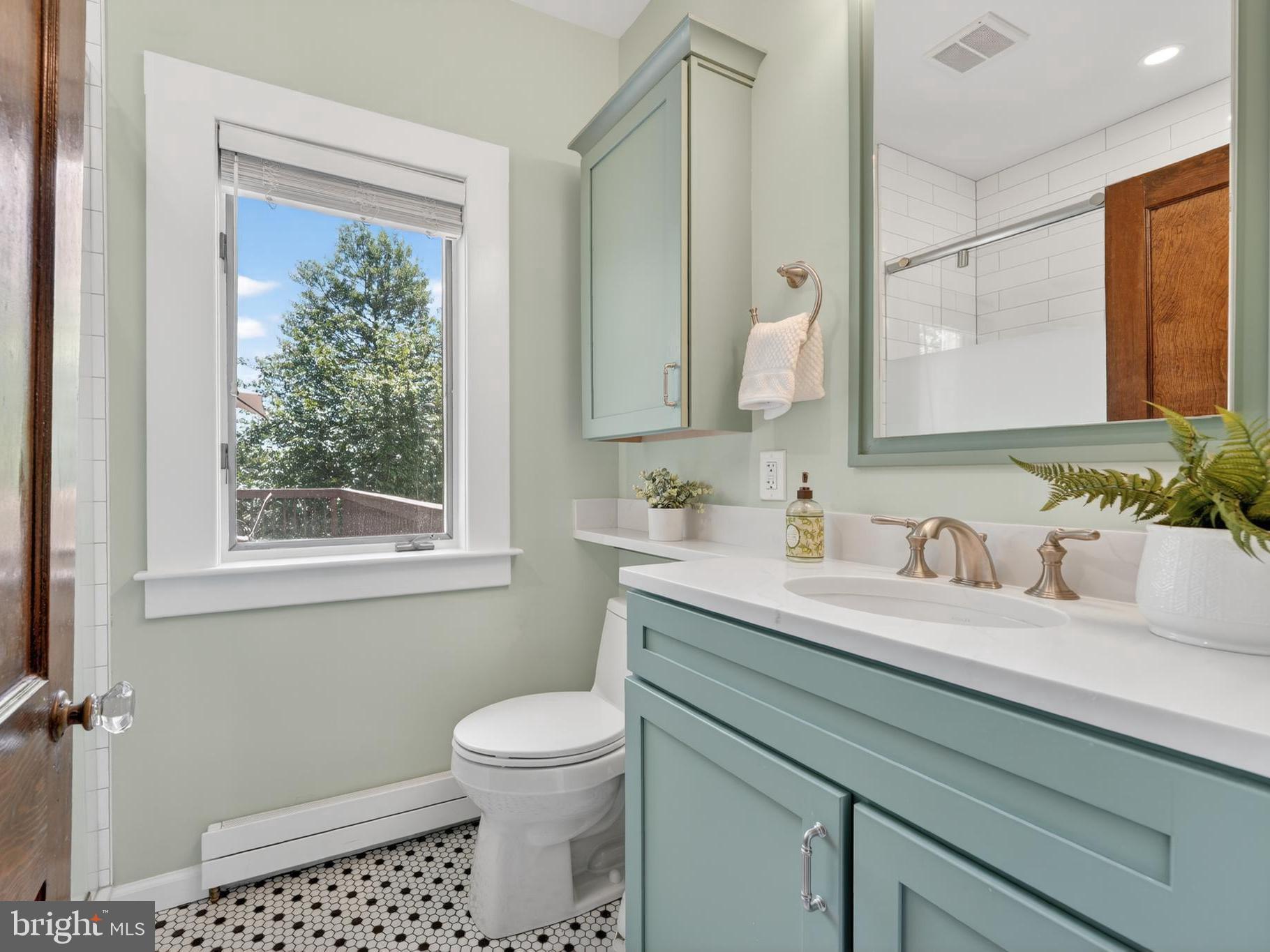 5430 22nd Road North Arlington, VA 22205 - Photo 44 of 135 Full Bathroom #2 - Located on the Main Level!