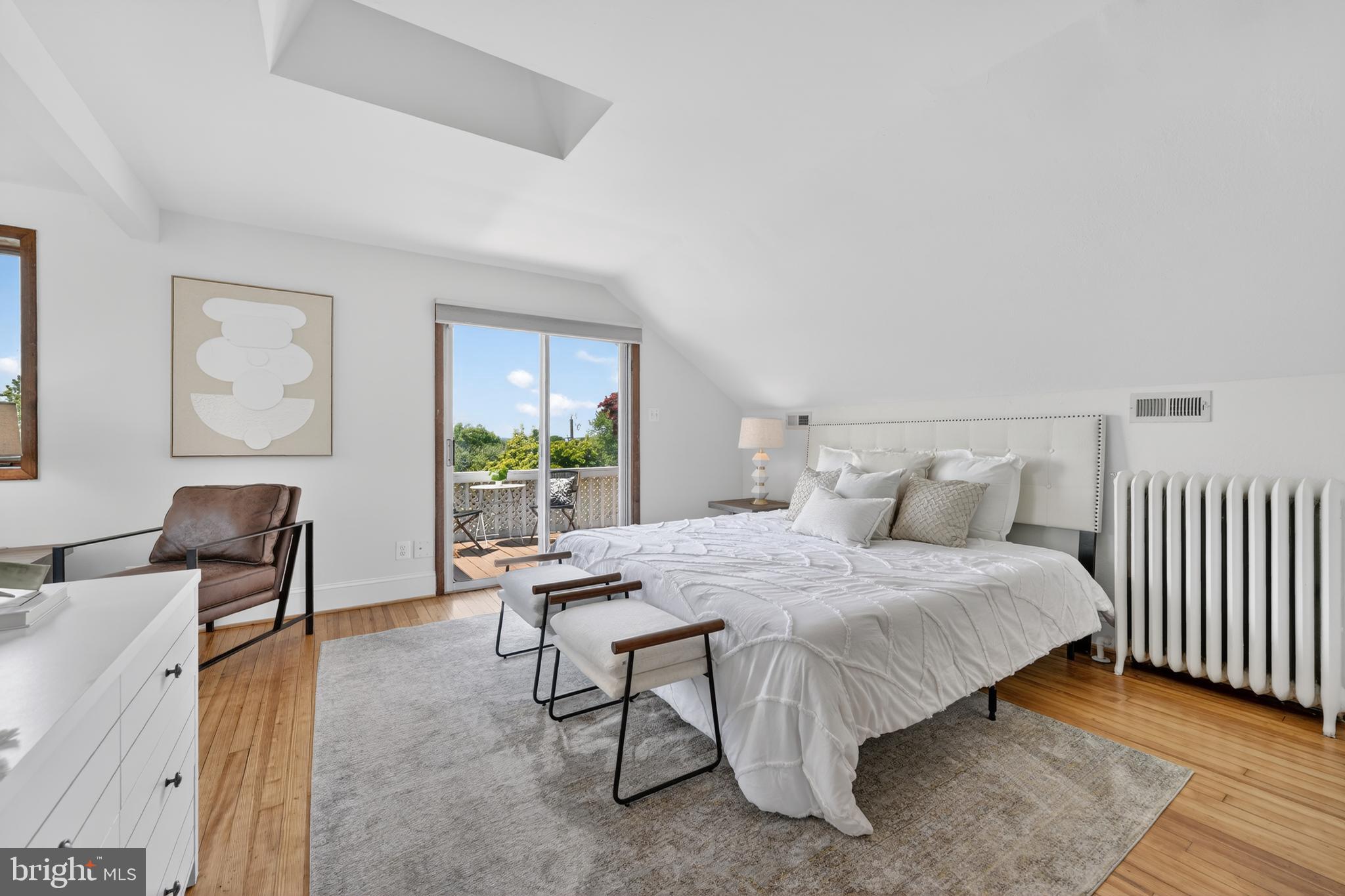 5430 22nd Road North Arlington, VA 22205 - Photo 48 of 135 Light, Bright and Airy Primary Suite!