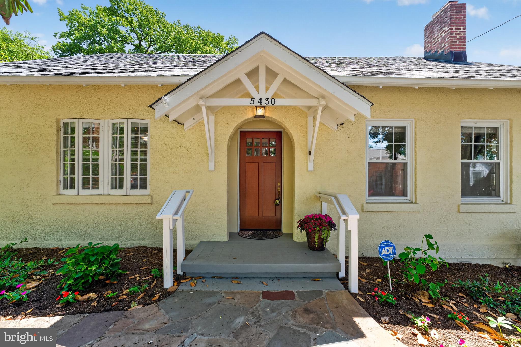 5430 22nd Road North Arlington, VA 22205 - Photo 5 of 135 Welcome Home! The Perfect Place to Call Your Own!
