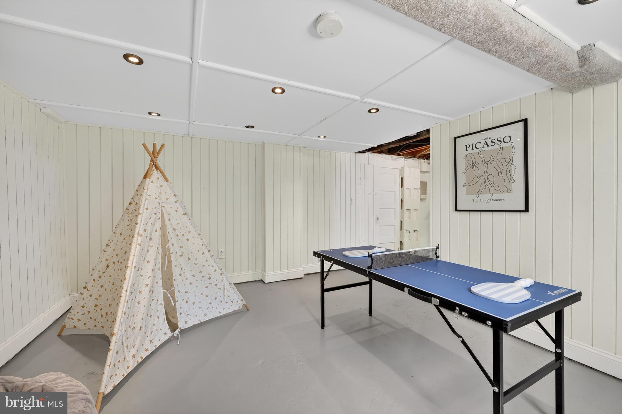 5430 22nd Road North Arlington, VA 22205 - Photo 86 of 135 Fun Comes Standard in This Room!