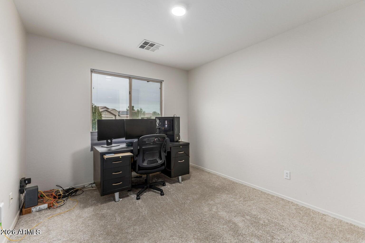 17231 West Durango Street Goodyear, AZ 85338 - Photo 11 of 31 20260122130154044476000000-o