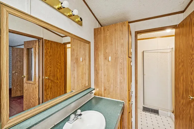 $325,000 | 105 Oakview Highway, Unit 148, East Hampton, NY 11937