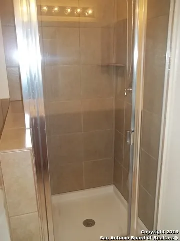 a bathroom with a tub