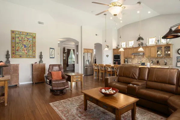 $625,000 | 2691 Stuart Avenue, Clovis, CA 93611