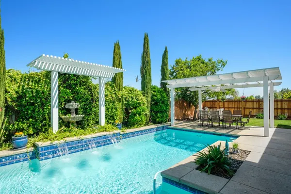 $625,000 | 2691 Stuart Avenue, Clovis, CA 93611