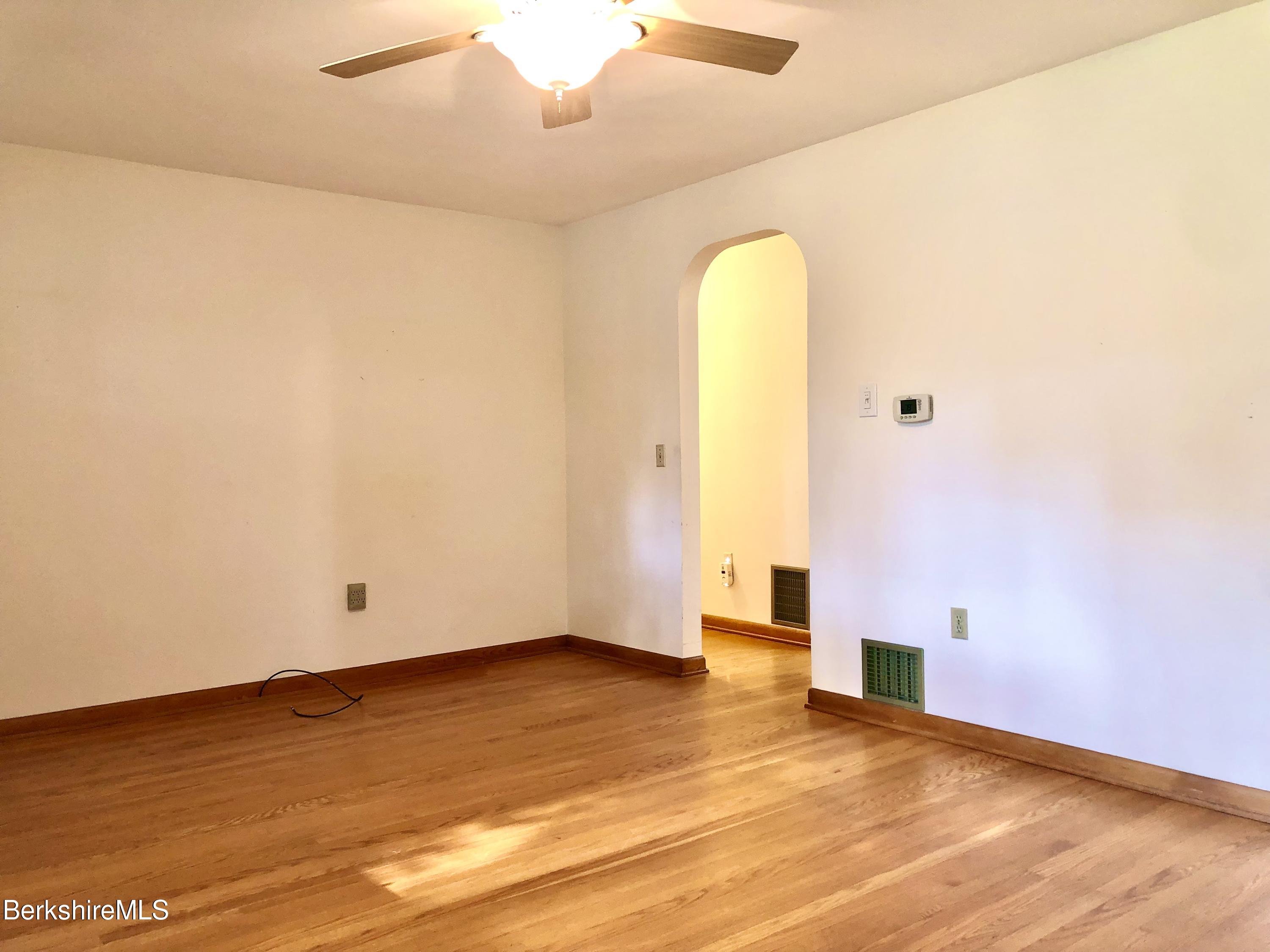 40 Howe Road Pittsfield, MA 01201 - Photo 2 of 55 Living Room View 4