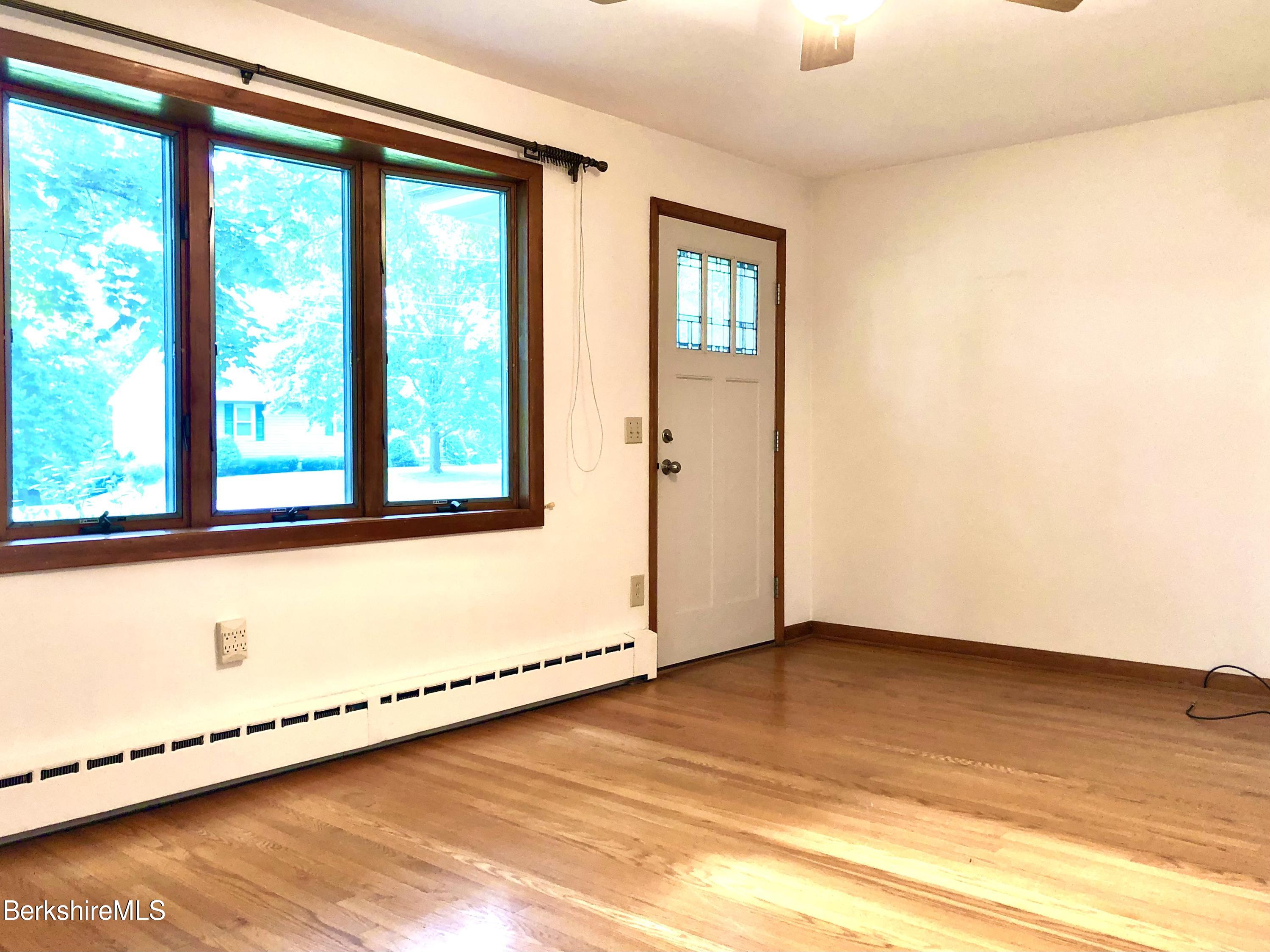 40 Howe Road Pittsfield, MA 01201 - Photo 29 of 55 Living Room View 3