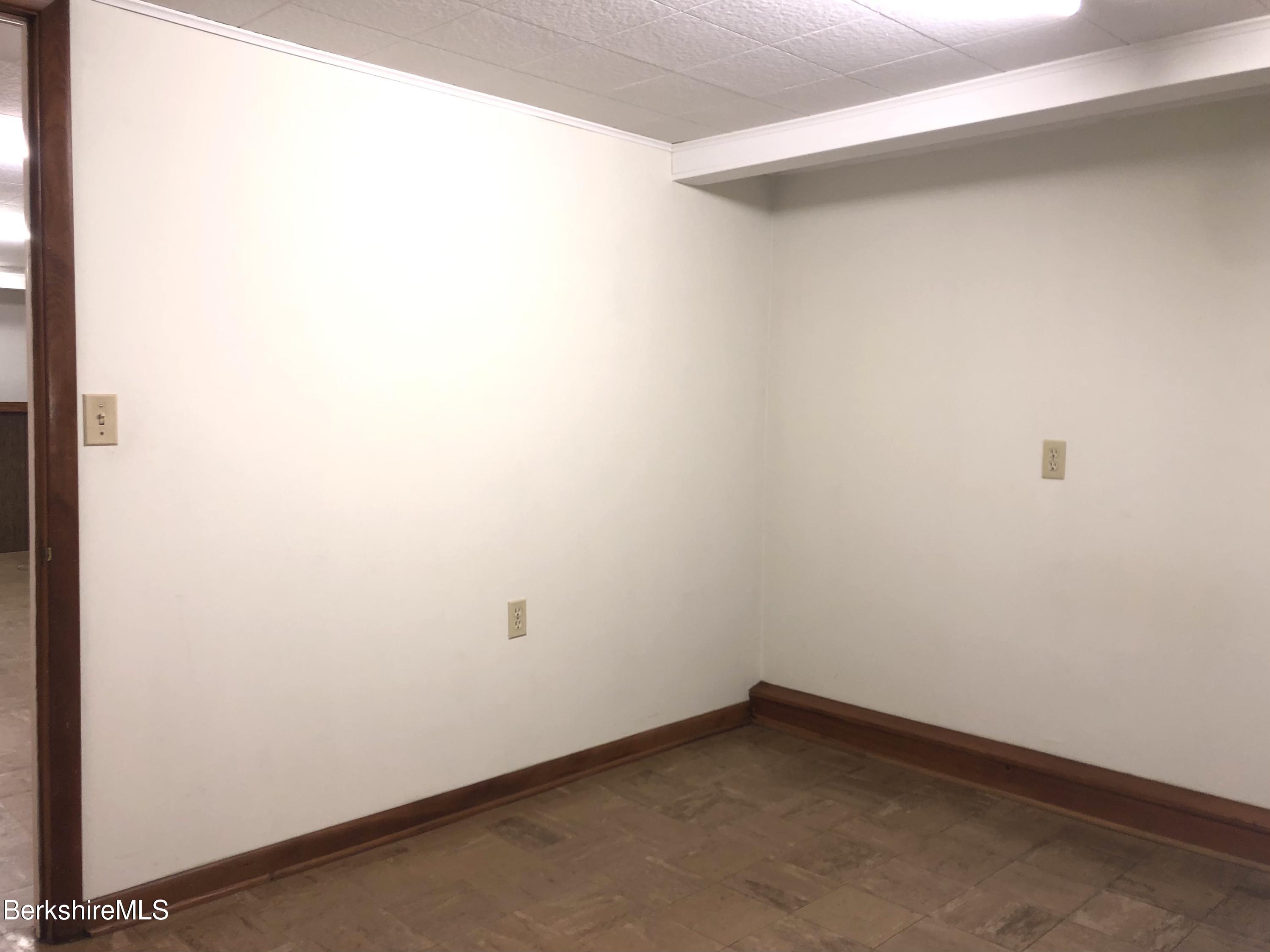 40 Howe Road Pittsfield, MA 01201 - Photo 33 of 55 Bonus Room View 3