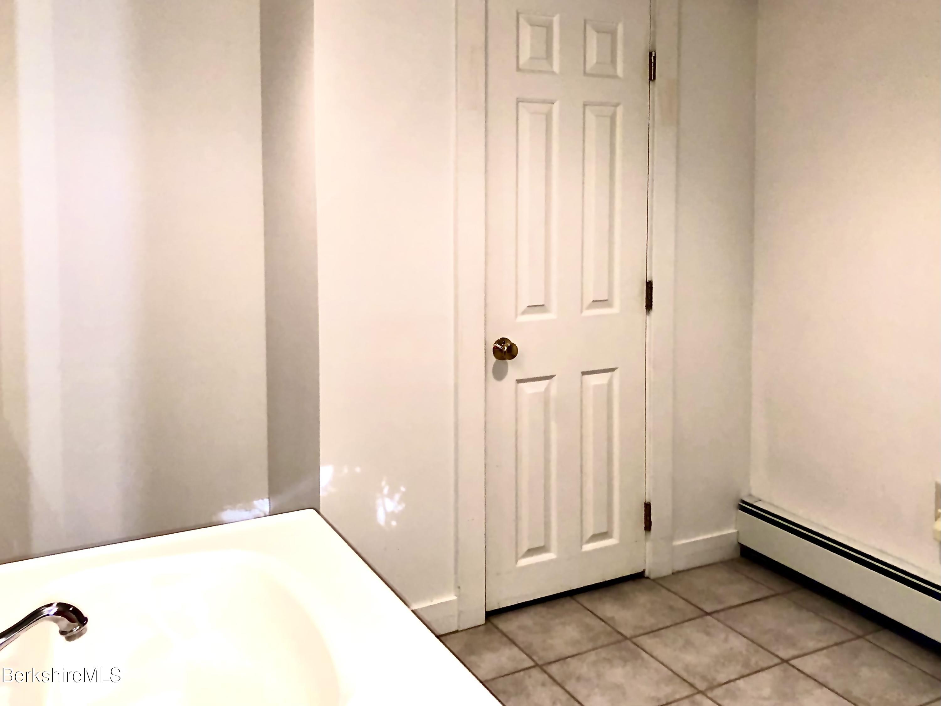 40 Howe Road Pittsfield, MA 01201 - Photo 37 of 55 3:4 Bath View 4