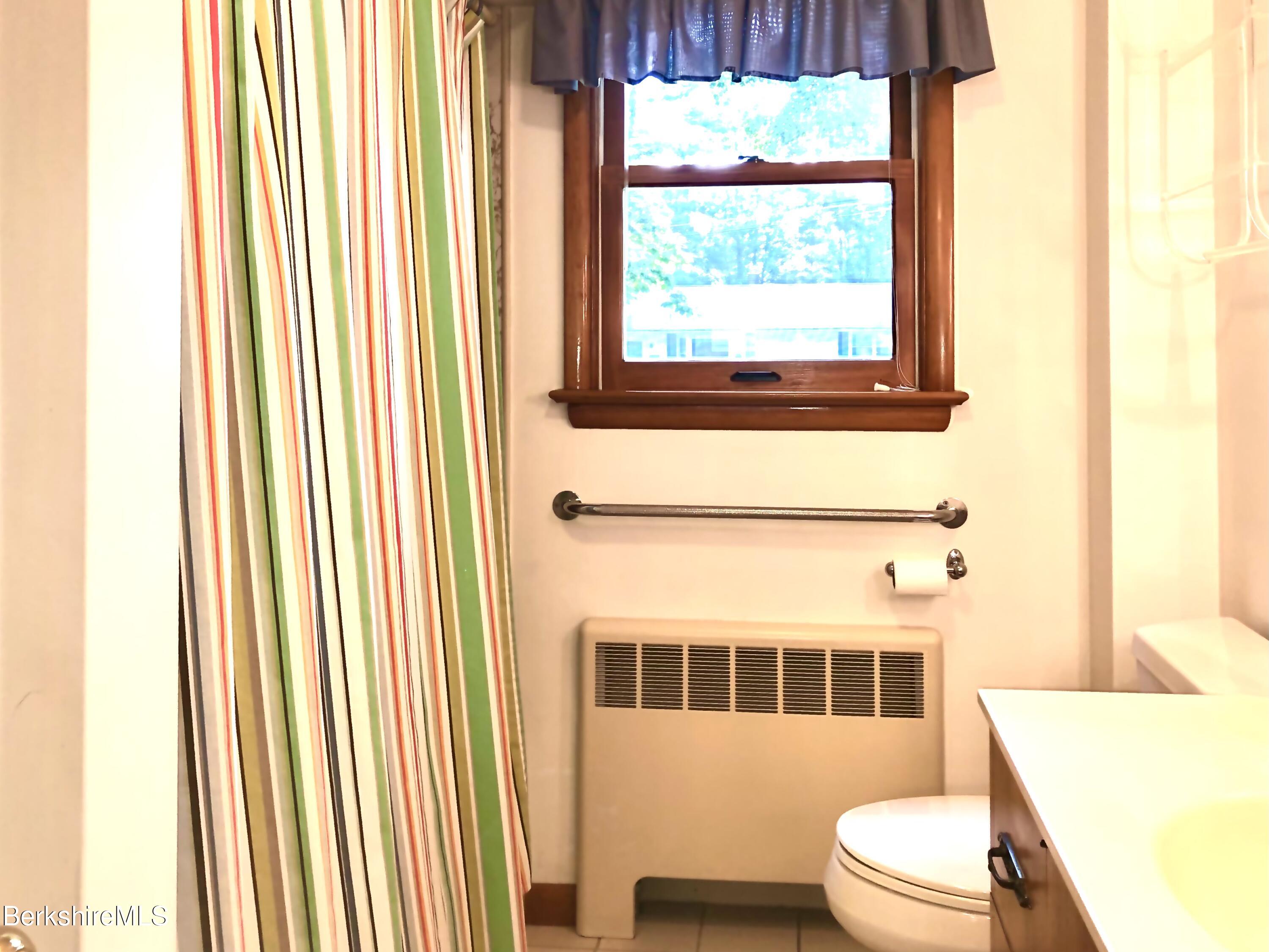 40 Howe Road Pittsfield, MA 01201 - Photo 9 of 55 Full Bath View 1