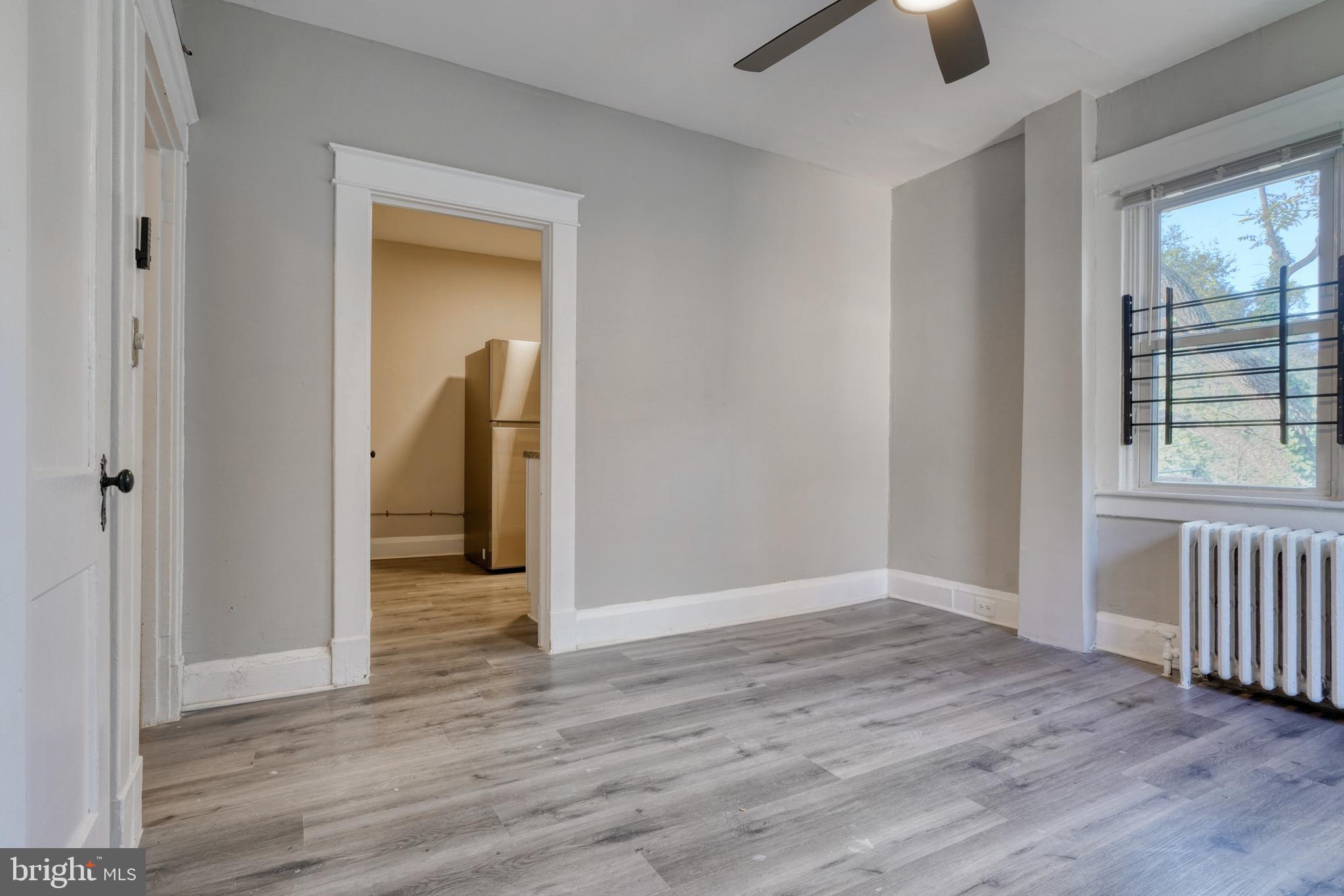 616 North Woodington Road, Unit 2 Baltimore, MD 21229 - Photo 13 of 29 Living Room