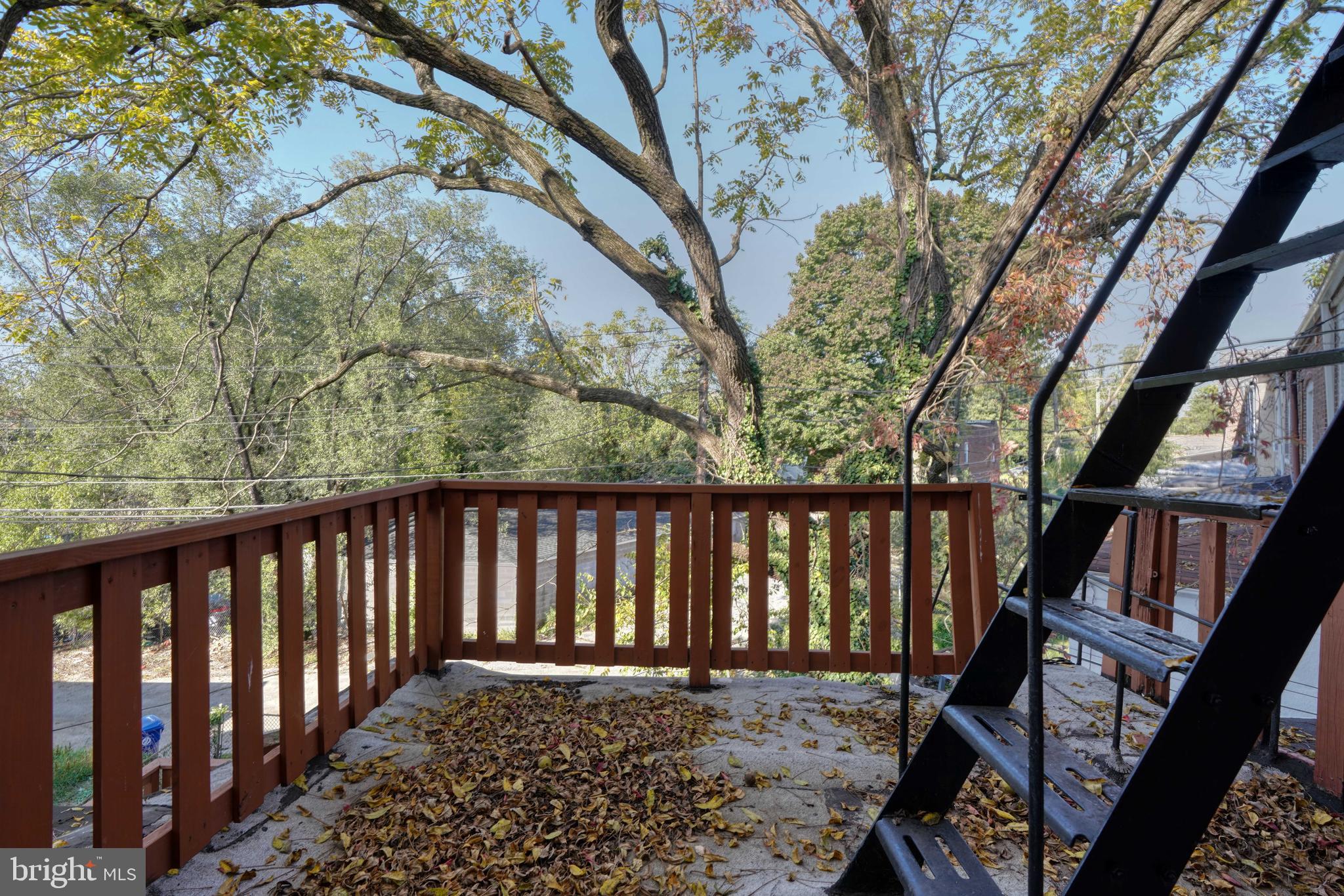 616 North Woodington Road, Unit 2 Baltimore, MD 21229 - Photo 6 of 29