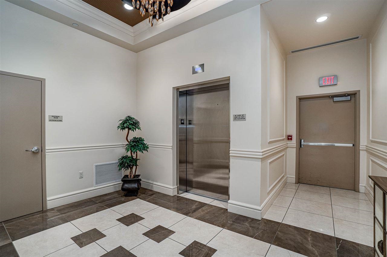 9 East Main Street, Unit 303 Bay City, MI 48708 - Photo 5 of 29