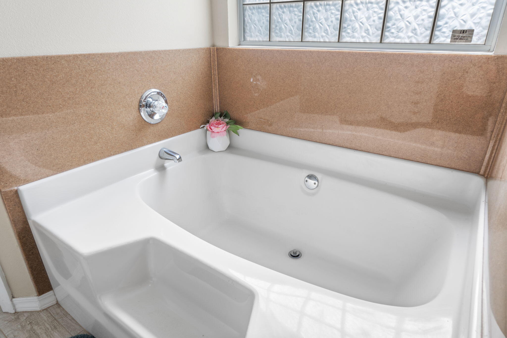 7036 Rampart Way Pensacola, FL 32505 - Photo 22 of 39 a bath tub sitting in a bathroom next to a sink