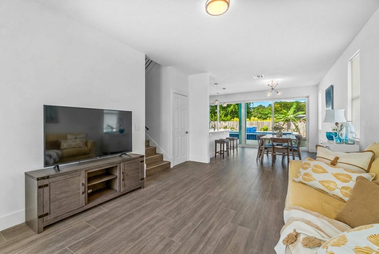 9427 Southeast Athena Street Hobe Sound, FL 33455 - Photo 9 of 33 Front Entry