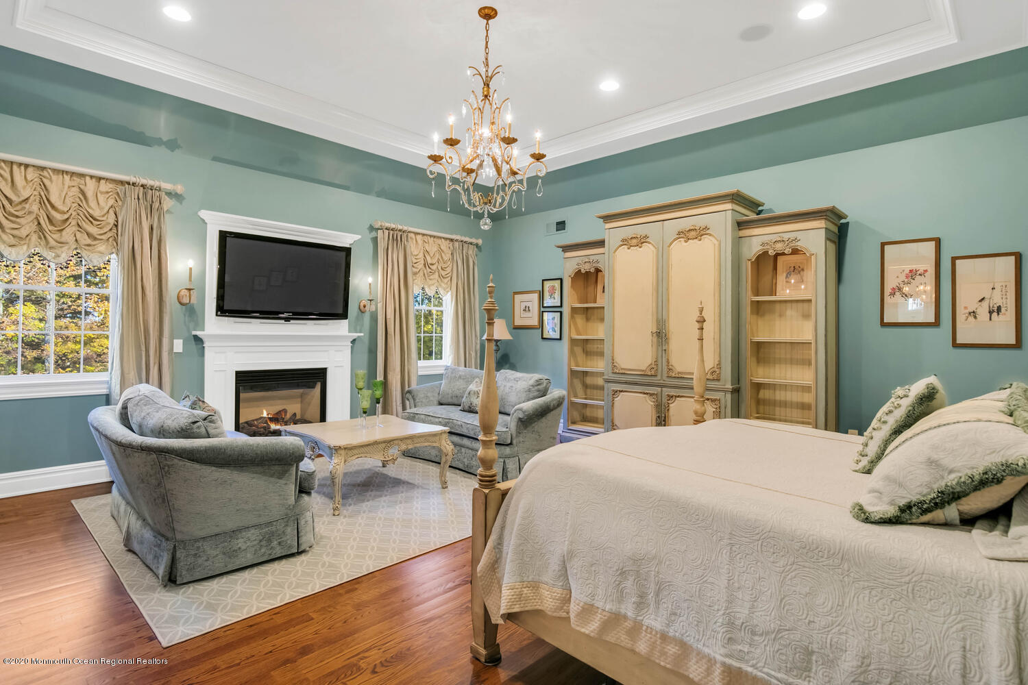 280 Portland Road Atlantic Highlands, NJ 07716 - Photo 37 of 74 a spacious bedroom with a bed and a flat screen tv