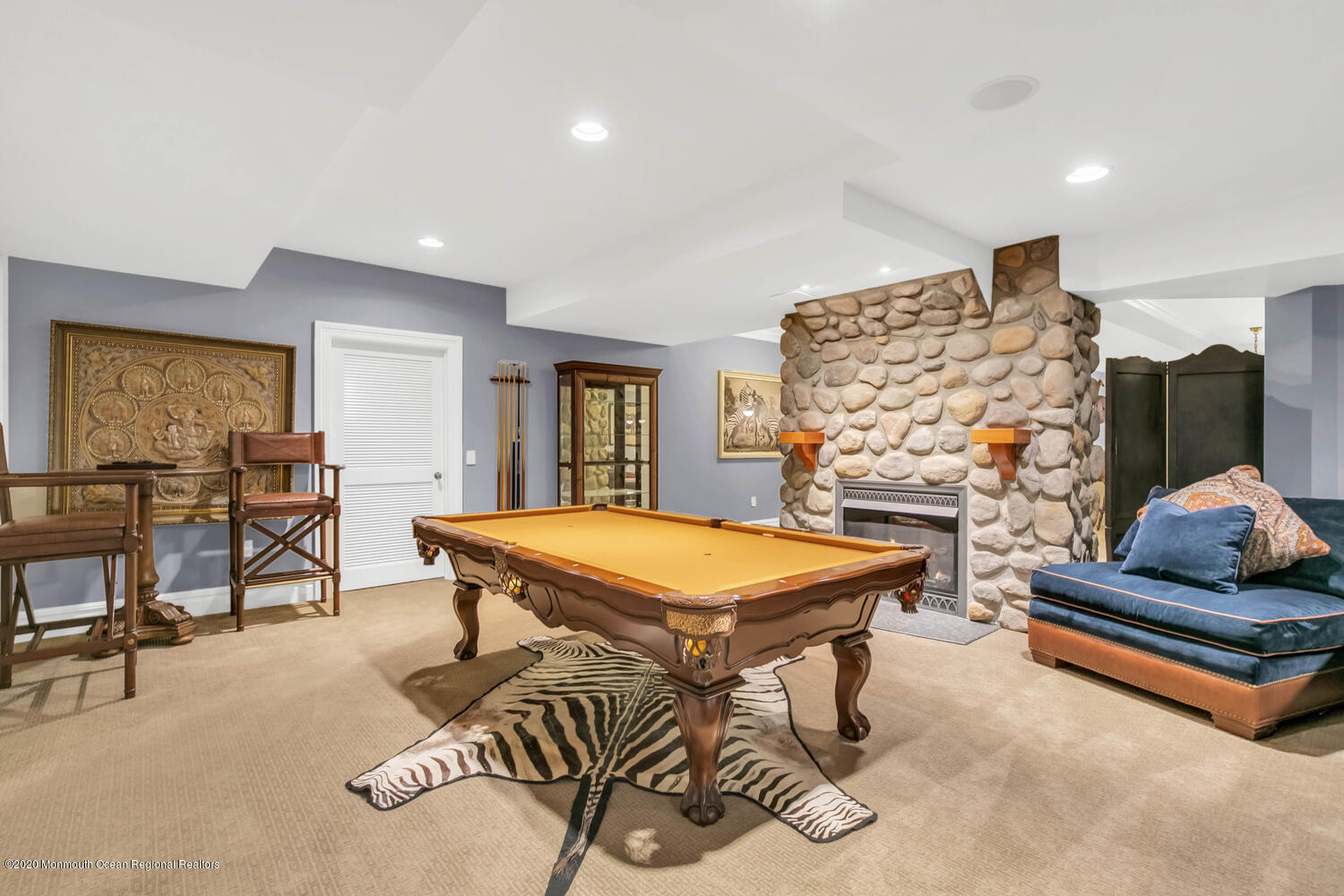 280 Portland Road Atlantic Highlands, NJ 07716 - Photo 51 of 74 a livingroom with furniture and window
