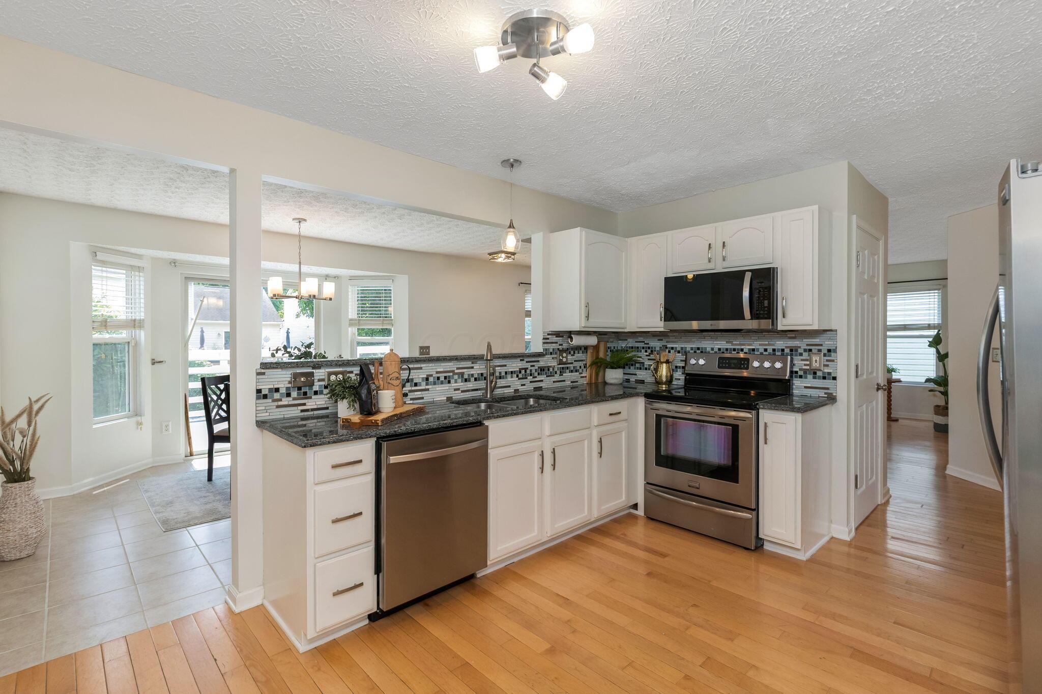 7907 Chapel Stone Road Blacklick, OH 43004 - Photo 21 of 71 Kitchen