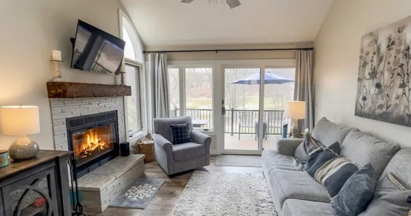 $249,000 | 7 Creekwood Lane, Galena, IL 61036