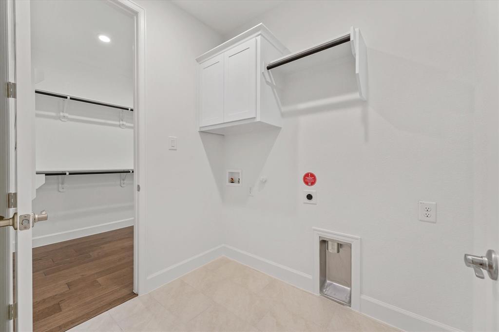 4626 Rillstone Road Midlothian, TX 76065 - Photo 20 of 40 Laundry area with gas dryer hookup, recessed lighting, cabinet space, washer hookup, and hookup for an electric dryer