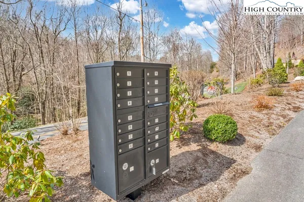 $275,000 | 110 Blacksmith Circle, Elk Park, NC 28622