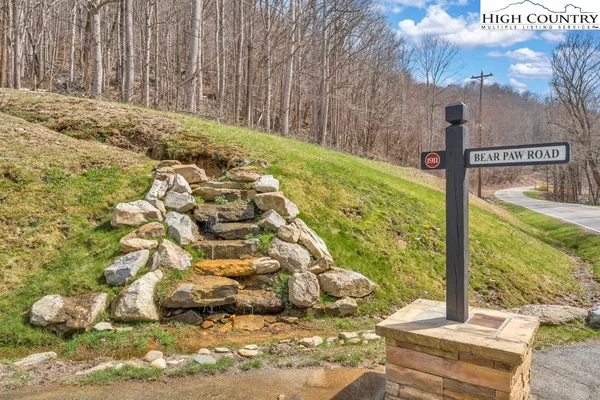 $275,000 | 110 Blacksmith Circle, Elk Park, NC 28622