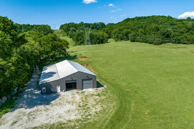 $1,500,000 | 4901 Toll Dugger Road, Culleoka, TN 38451