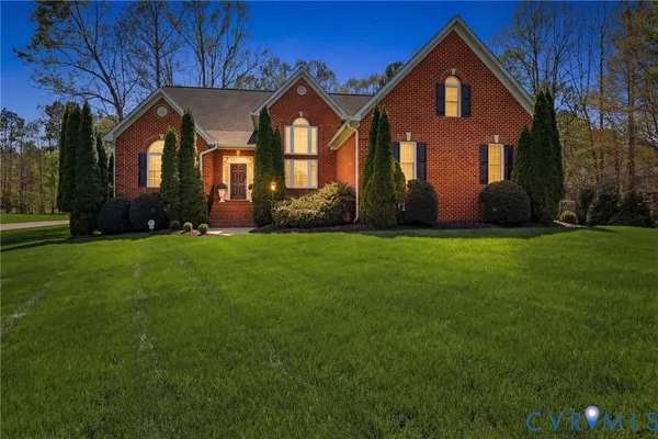 $725,000 | 7801 Duntrune Drive, Chesterfield, VA 23838