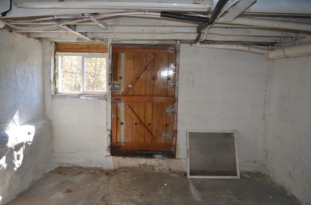 119 Comins Pond Road Warren, MA 01083 - Photo 17 of 19 Gallery Image 17