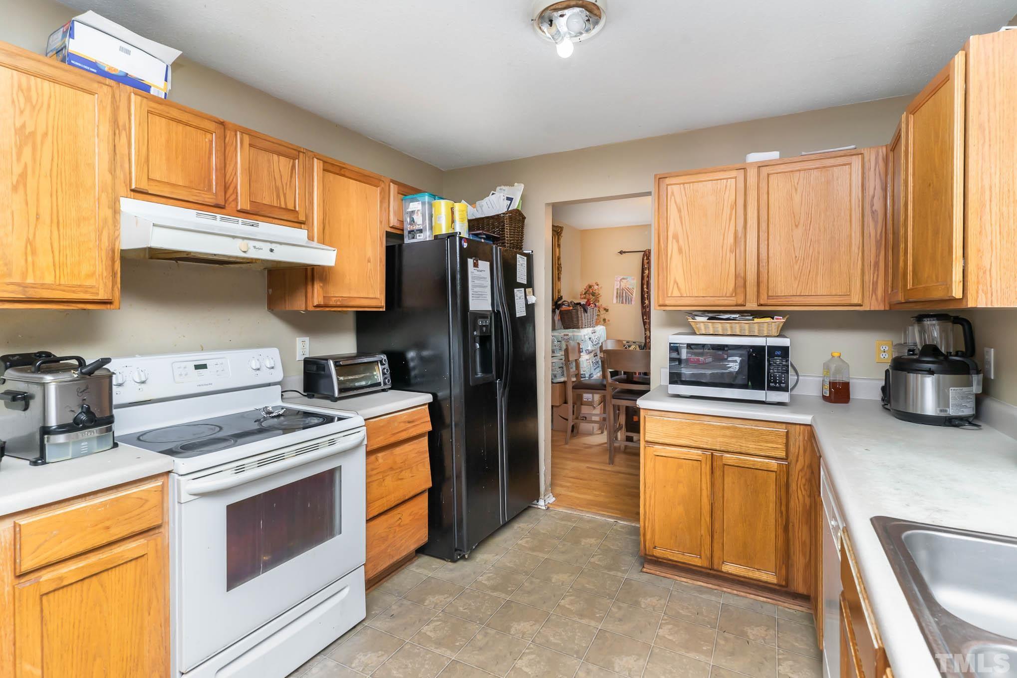 1024 Penncross Drive Raleigh, NC 27610 - Photo 13 of 24 Gallery Image 13