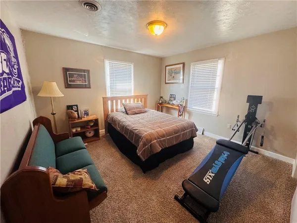 $220,000 | 427 North Oak Street, Garnett, KS 66032