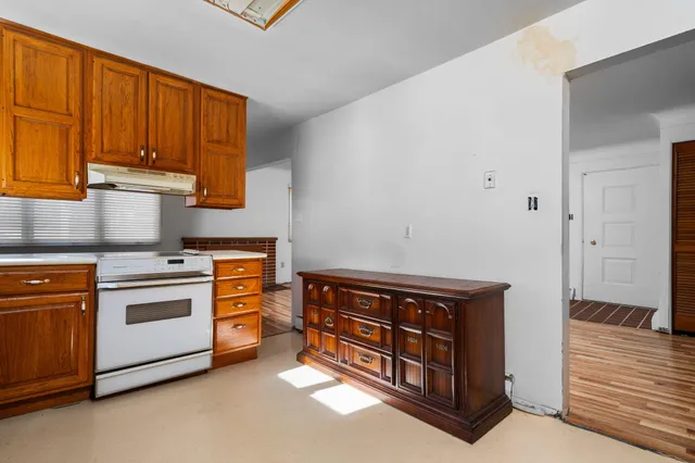 $425,000 | 2219 Needham Road, Ann Arbor, MI 48104