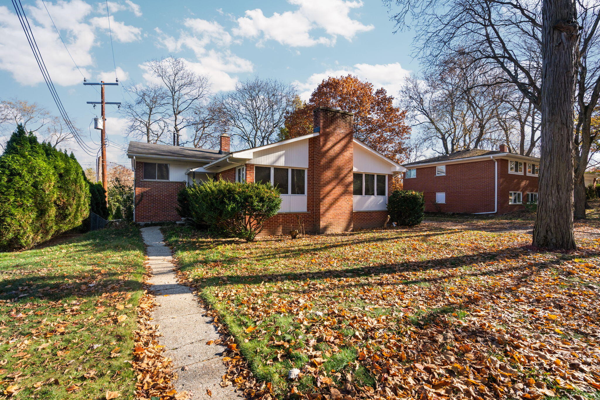 2219 Needham Road Ann Arbor, MI 48104 - Photo 2 of 34 33-web-or-mls-DSC01786