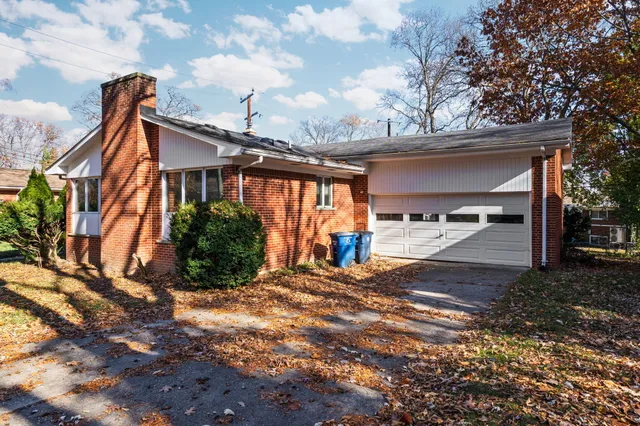 $425,000 | 2219 Needham Road, Ann Arbor, MI 48104