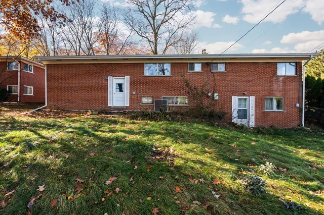 $425,000 | 2219 Needham Road, Ann Arbor, MI 48104