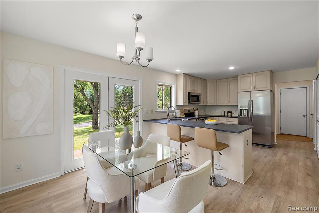 9248 Riverside Drive Brighton, MI 48116 - Photo 12 of 46