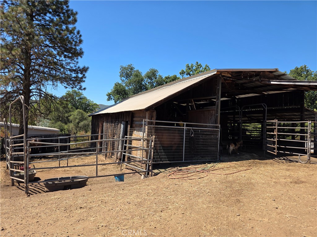 4504 Eickhoff Road Lakeport, CA 95453 - Photo 37 of 40 a view of a garage