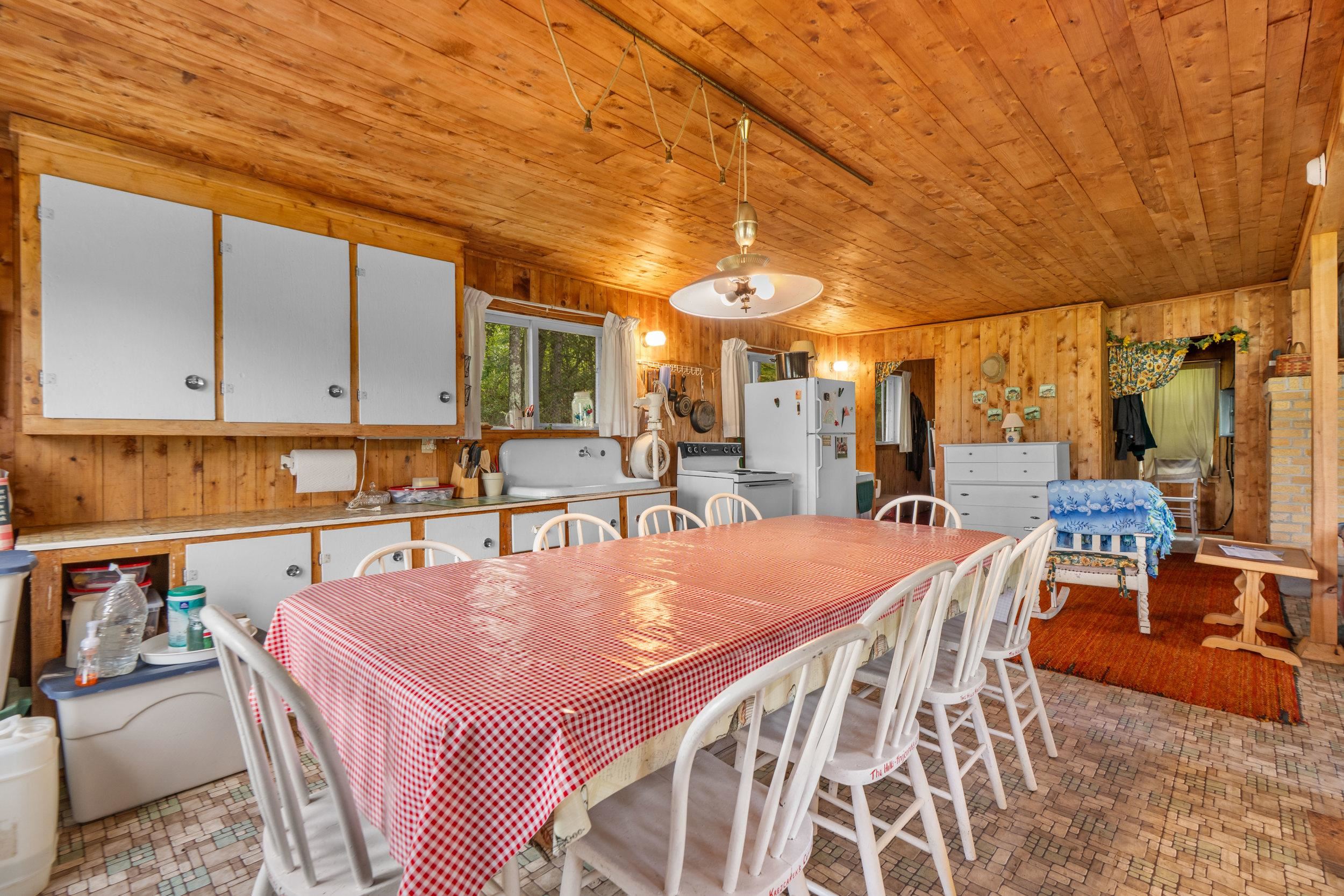 W11646 West 18th Road Pound, WI 54161 - Photo 16 of 61 Gallery Image 16
