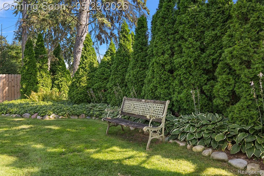 2546 Dorchester Road Birmingham, MI 48009 - Photo 43 of 48