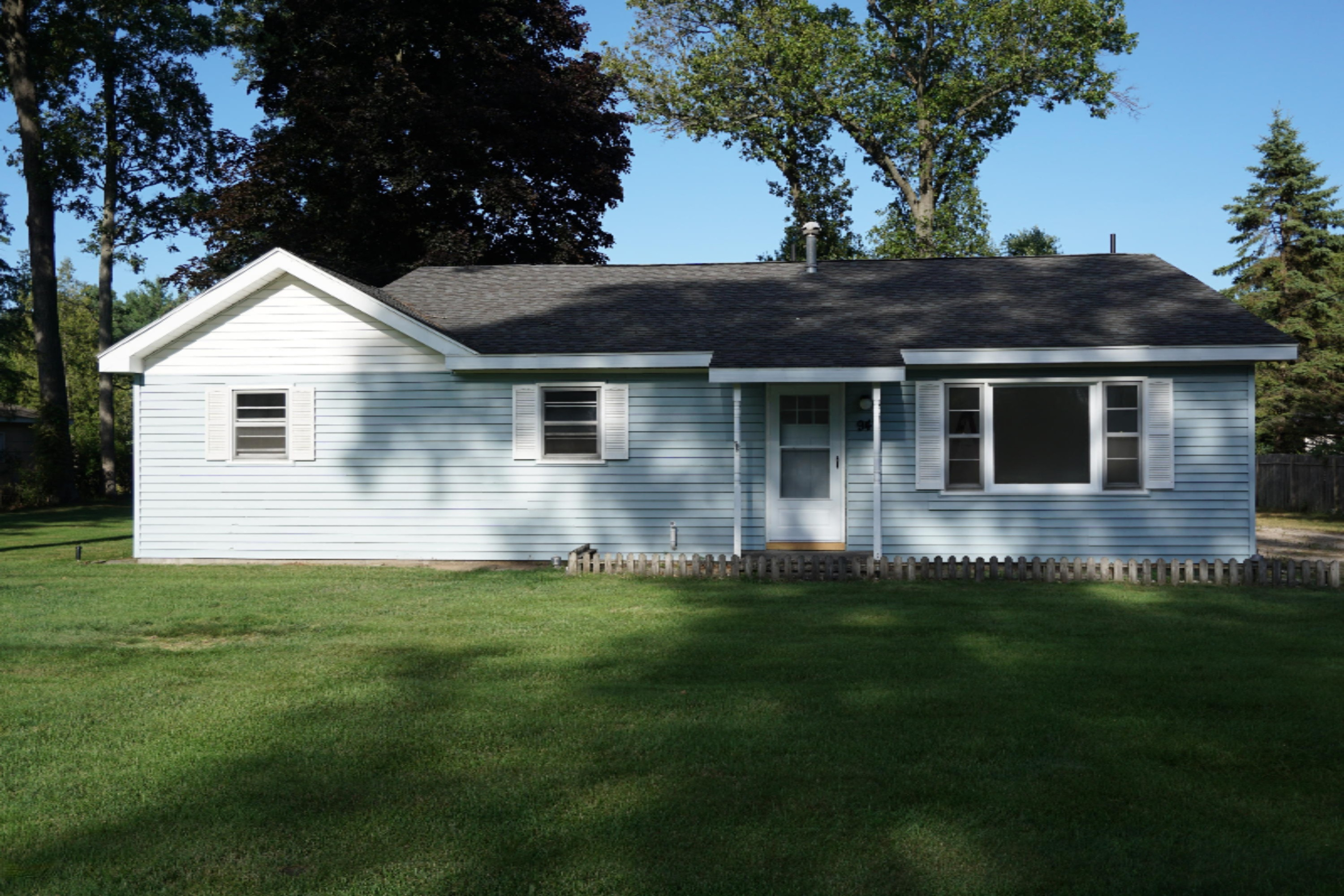 94 Brooks Road Muskegon, MI 49442 - Photo 1 of 25 DSC01672
