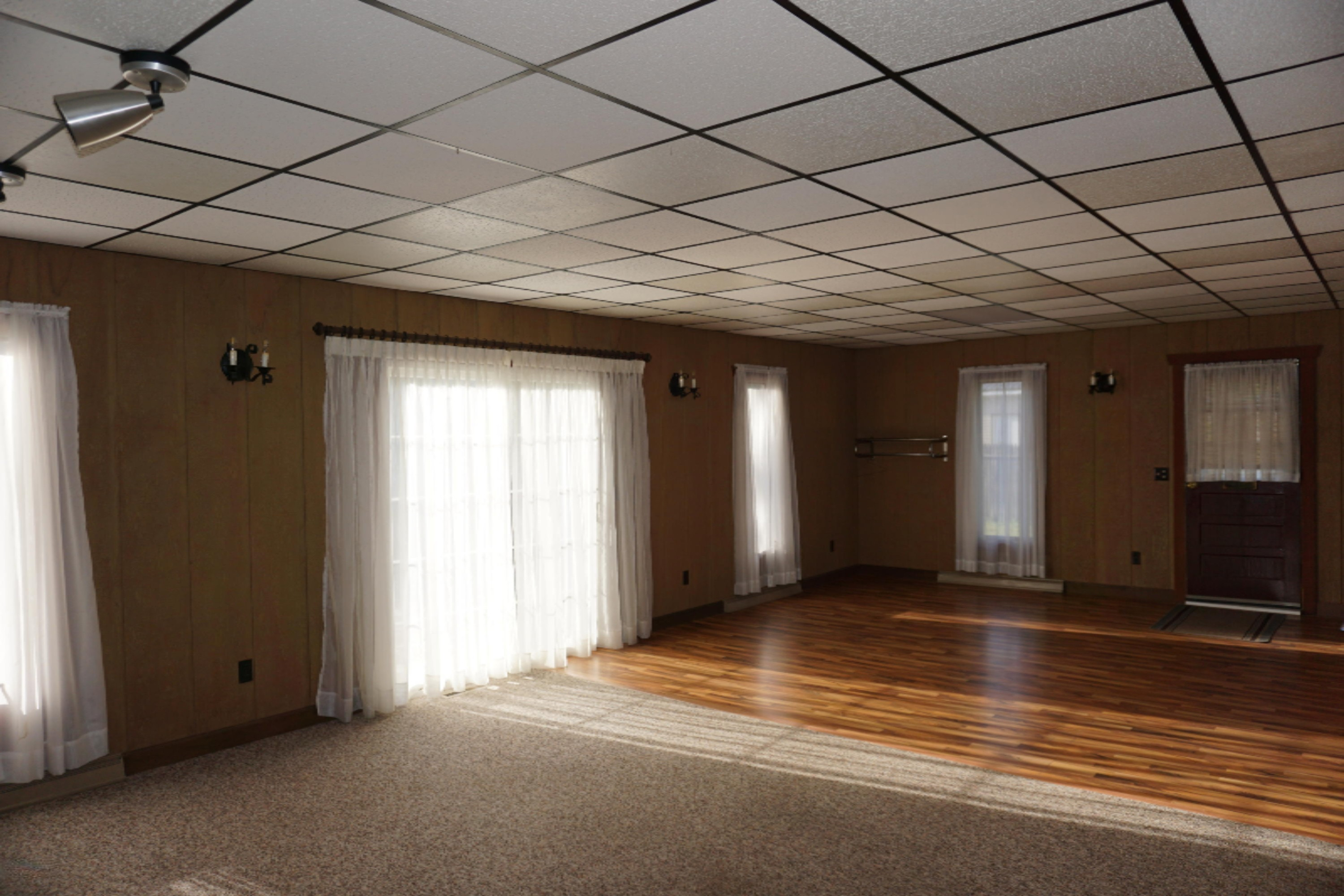 94 Brooks Road Muskegon, MI 49442 - Photo 5 of 25 DSC01714