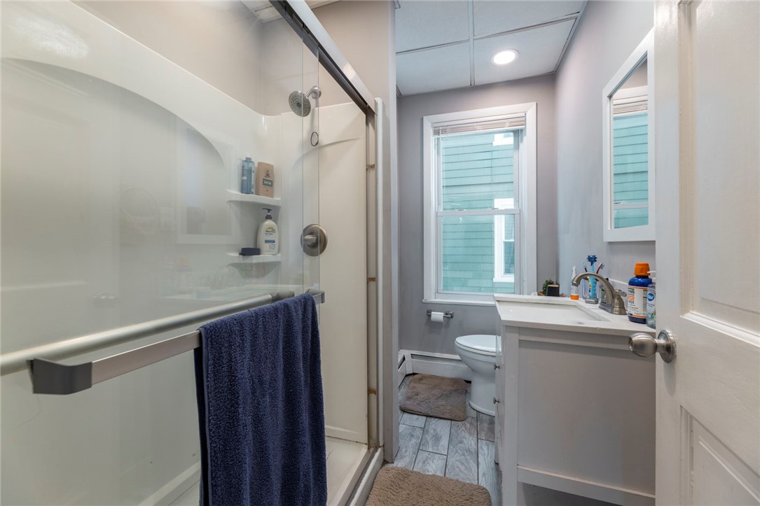 68 Radcliffe Avenue Providence, RI 02908 - Photo 11 of 49