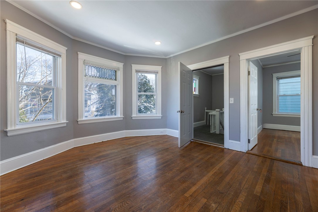 68 Radcliffe Avenue Providence, RI 02908 - Photo 16 of 49